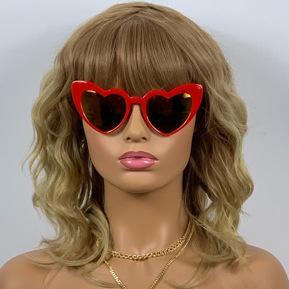 Accessories - Heart Shaped Cat Eye Sunglasses